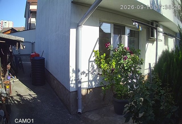 Screenshot from 151.251.160.69:8525