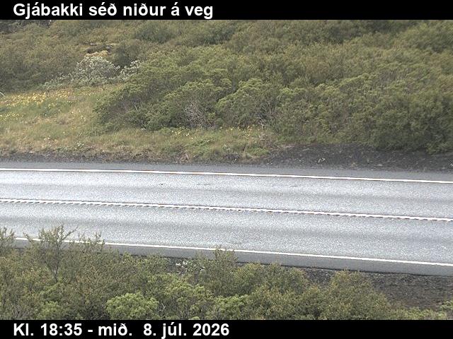 Snapshot from Gjábakki — Gjábakki séð niður á veg