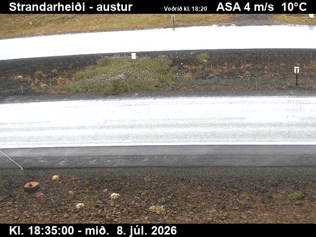 Snapshot from Strandarheiði — Strandarheiði séð niður á veg til  til austurs