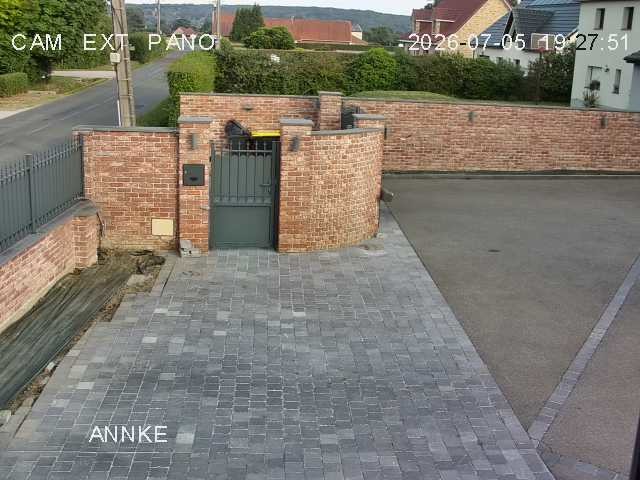 Screenshot from 82.65.150.52:8010