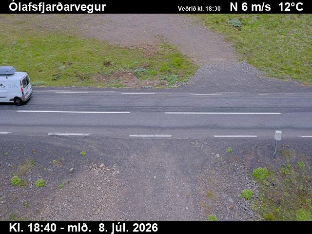 Snapshot from Ólafsfjarðarvegur við Sauðanes — Ólafsfjarðarvegur séð niður á veg