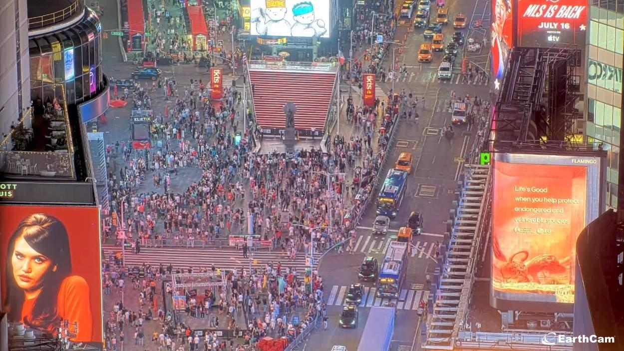 Snapshot from Times Square