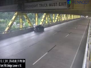 Snapshot from I-376 @ MM 69.88 (Ft Pitt Bridge - Lower Deck # 16) Westbound