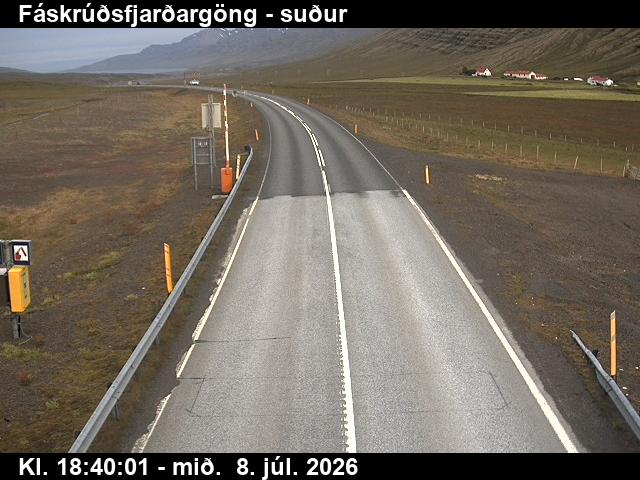 Snapshot from Fáskrúðsfjarðargöng - suður — Fáskrúðsfjarðargöng til suðurs