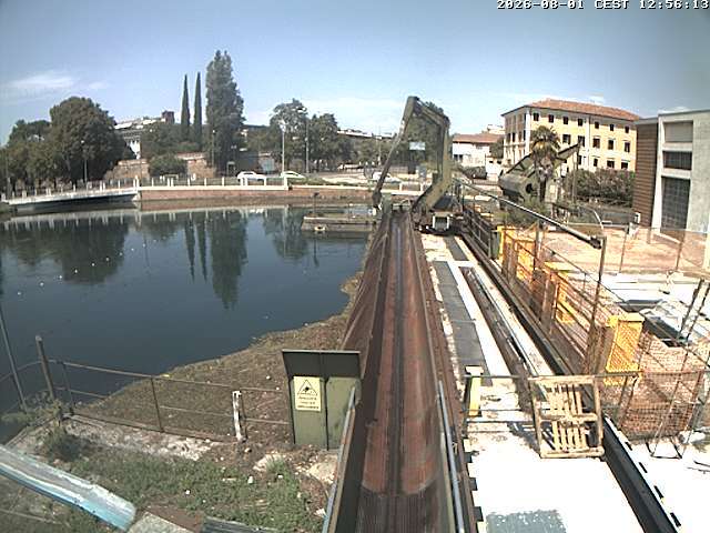 Screenshot from 94.81.229.117:82