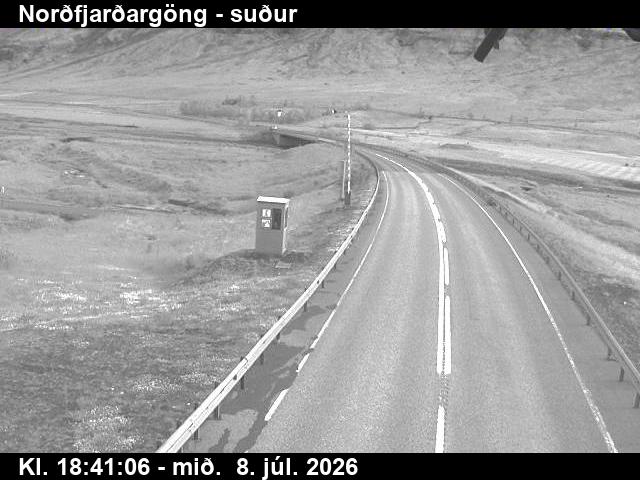 Snapshot from Norðfjarðargöng-suður — Norðfjarðargöng séð til Eskifjarðar