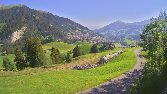 Snapshot from chalet-chuenis.internet-box.ch
