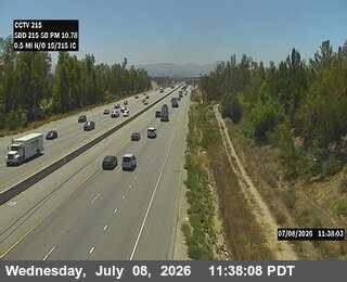 Snapshot from I-215 : (215) 0.5 Miles N of I-210