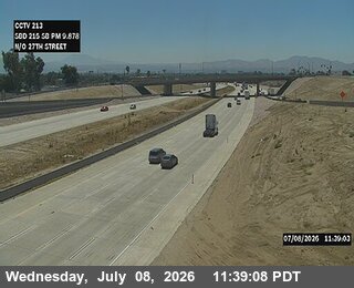 Snapshot from I-215 : (213) N of 27th Street