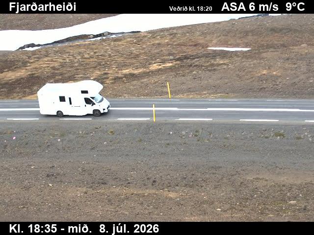 Snapshot from Fjarðarheiði — Fjarðarheiði séð niður á veg