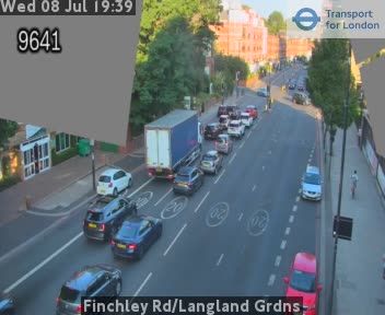 Snapshot from Finchley Rd/Langland Grdns