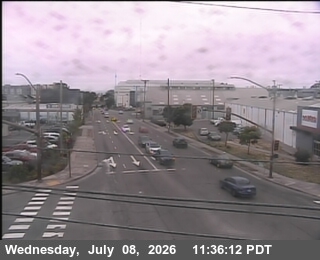 Snapshot from T251W -- SR-13 : E13 AT 7TH ST - Looking West