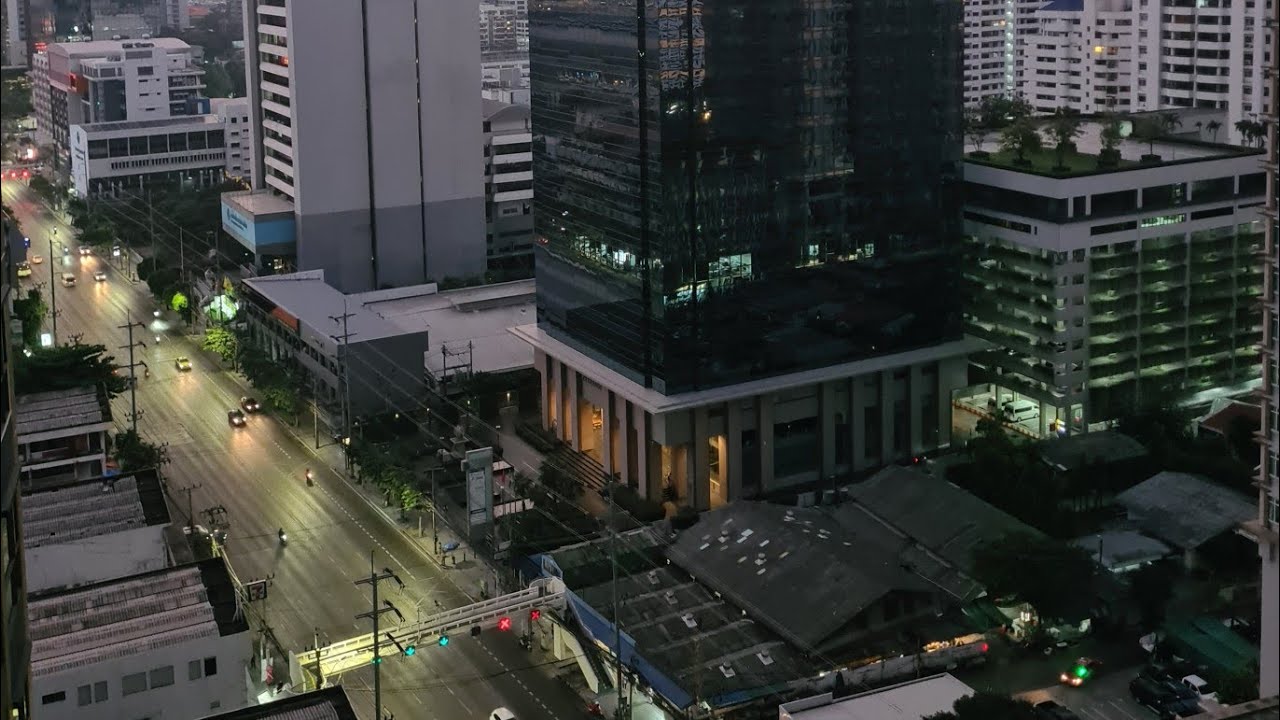Thumbnail for Petchaburi Road (Bangkok Thailand)
